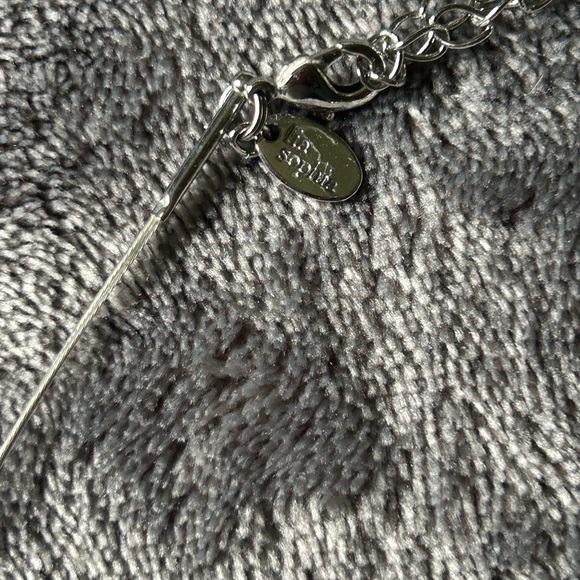 Li Sophia Black and silver necklace. - Picture 3 of 3